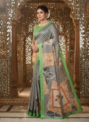 Attractive These Fastive And Party Wear Saree in Fine Colored.These Saree And Blouse is Fabricated On Crepe Silk.Its Beautified With Designer Digital Printed.