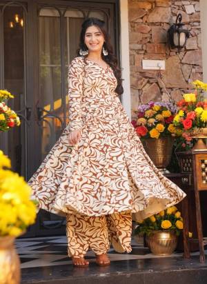 Atrective These Beautiful Looking Readymade Top With Bottom.These Top And Bottom Are Cotton Silk Fabricated.Its Beautified With Designer Digital Printed.