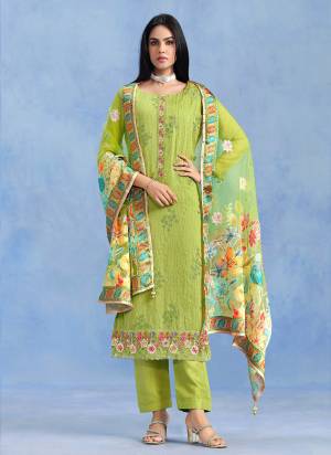 Attractive These Party Wear Salwar Suit in Fine Colored Pair With Bottom And Dupatta.These Top Are Catonic Georgette And Dupatta Are Fabricated On Organza Pair With Santoon Bottom.Its Beautified With Designer Thread Embroidery,Swarovski Work With Digital Brasso Printed Dupatta.