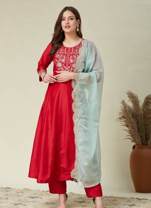 Looking These Suit in Fine Colored Pair With Bottom And Dupatta.These Top Are C P Vichitra And Bottom Are Fabricated On C P Vichitra Pair With Organza Dupatta.Its Beautified With Designer Embroidery Work.