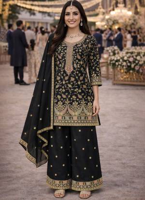 Garb These Party Wear Suit in Fine Colored Pair With Bottom And Dupatta.These Top Are Chinon And Dupatta Are Fabricated On Chinon Pair With Chinon Bottom.Its Beautified With Heavy Designer Embroidery Work.