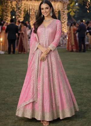Attractive These Party Wear Anarkali Suit in Fine Colored Pair With Dupatta.These Top Are Chinon And Dupatta Are Fabricated On Chinon Pair.Its Beautified With Designer Heavy Embroidery Work.