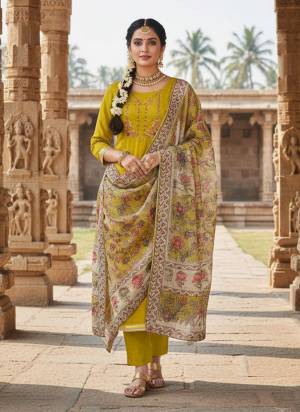 Garb These Disigner Suit in Fine Colored Pair With Bottom And Dupatta.These Top Are Roman Silk And Dupatta Are Fabricated On Organza Pair With Santoon Bottom.Its Beautified With Designer Embroidery Work With Woven And Printed Dupatta.
