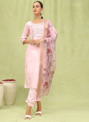 Looking These Beautiful Readymade Suits With Dupatta.These Suit is Fabricated On Top Are Silk Blend And Bottom Are Silk Blend And Organza Dupatta .Its Beautified With Designer Embroidery Work.