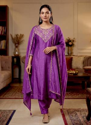 Looking These Suit in Fine Colored Pair With Bottom And Dupatta.These Top Are Vichitra Silk And Bottom Are Fabricated On Vichitra Silk Pair With Vichitra Silk Dupatta.Its Beautified With Designer Embroidery Work.