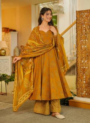 Looking These Beautiful Looking Readymade Plazzo Suits.These Top Are Muslin And Bottom is Fabricated On Muslin And Muslin Dupatta.Its Beautified With Designer Digital Printed.