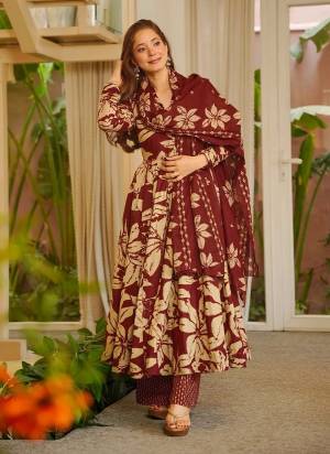 Looking These Beautiful Looking Readymade Plazzo Suits.These Top Are Muslin And Bottom is Fabricated On Muslin And Muslin Dupatta.Its Beautified With Designer Digital Printed.