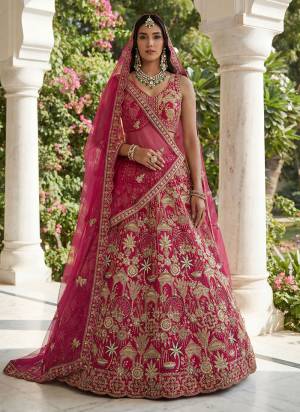 For A Fancy Designer Look,Grab These Lehenga Choli With Dupatta in Fine Colored.These Lehenga And Choli Are Silk And Dupatta Are Fabricated On Soft Net Pair.Its Beautified With Fancy Chappat Jari,Golden Dori,Thread,Sequance Embroidery,Diamond Work. 