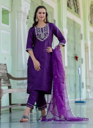 Looking These Beautiful Readymade Suits With Dupatta.These Suit is Fabricated On Top Are Silk Blend And Bottom Are Silk Blend And Silk Dupatta .Its Beautified With Designer Embroidery Work.