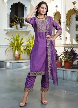 Looking These Beautiful Readymade Suits With Dupatta.These Suit is Fabricated On Top Are Silk Blend And Bottom Are Silk Blend And Silk Chiffon Dupatta .Its Beautified With Designer Embroidery Work.