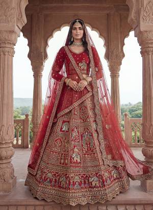 For A Fancy Designer Look,Grab These Lehenga Choli With Dupatta in Fine Colored.These Lehenga And Choli Are Silk And Dupatta Are Fabricated On Soft Net Pair.Its Beautified With Various Figure Work,Fancy Jari,Golden Dori,Thread,Sequance Embroidery,Diamond Work. 