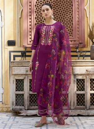 Attractive These Beautiful Readymade Suits With Dupatta.These Suit is Fabricated On Top Are Viscose Rayon And Bottom Are Viscose Rayon And Organza Dupatta .Its Beautified With Designer Embroidery Work.