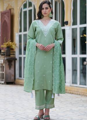 Attractive These Beautiful Readymade Suits With Dupatta.These Suit is Fabricated On Top Are Silk Blend And Bottom Are Silk Blend And Chanderi Dupatta .Its Beautified With Designer Embroidery Work.