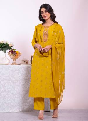 Garb These Suit in Fine Colored Pair With Bottom And Dupatta.These Top Are Poly Silk And Bottom Are Fabricated On Poly Silk Pair With Poly Silk Dupatta.Its Beautified With Designer Embroidery Work.