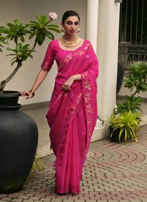 Attactive These Festive Wear Saree in Fine Colored.These Saree And Blouse is Fabricated On Jute Linen Silk.Its Beautified With Weaving Rich Jari Designer.