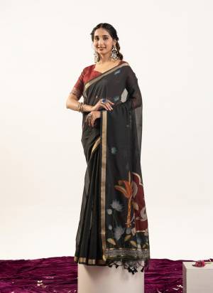 Garb These Festive Wear Saree in Fine Colored.These Saree And Blouse is Fabricated On Muga Cotton.Its Beautified With Multy Thread Rajwadi Weaving Designer.