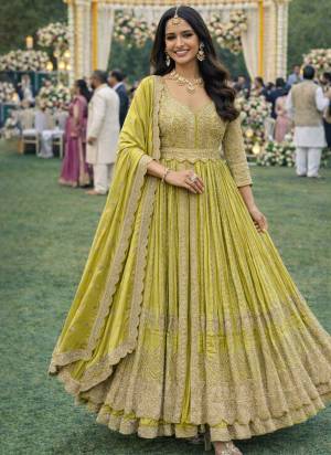  Looking These Party Wear Suit in Fine Colored Pair Anarkali With Dupatta.These Top And Dupatta Are Chinon Fabricated.Its Beautified With Designer Heavy Embroidery Work.