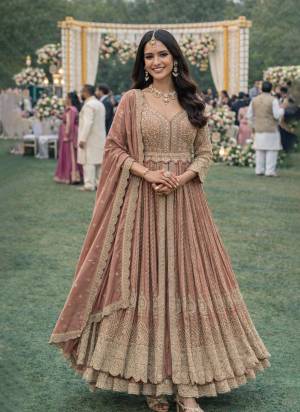  Looking These Party Wear Suit in Fine Colored Pair Anarkali With Dupatta.These Top And Dupatta Are Chinon Fabricated.Its Beautified With Designer Heavy Embroidery Work.