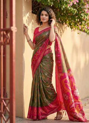 Looking These Fastive And Party Wear Saree in Fine Colored.These Saree And Blouse is Fabricated On Pochampalli Silk.Its Beautified With Woven Jari Designer.