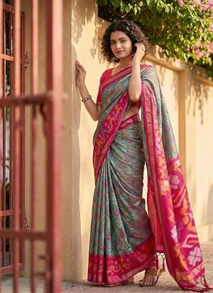 Looking These Fastive And Party Wear Saree in Fine Colored.These Saree And Blouse is Fabricated On Pochampalli Silk.Its Beautified With Woven Jari Designer.
