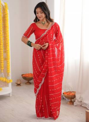 Attractive These Fancy Party Wear Saree in Fine Two Tone Colored.These Saree Are Twill Net And Blouse is Twill Net Fabricated.Its Beautified With Two Tone Color,Designer Sequance,Cut Dana Work.