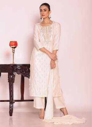 Garb These Suit in Fine Colored Pair With Bottom And Dupatta.These Top Are Poly Silk And Bottom Are Fabricated On Poly Silk Pair With Silk Dupatta.Its Beautified With Designer Embroidery Work.