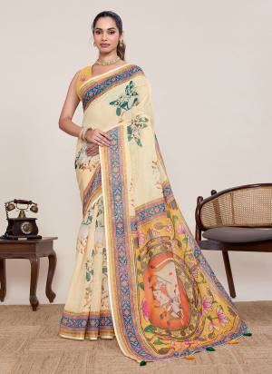Looking This Party Wear Saree Paired With Blouse.This Saree And Blouse Are Linen Silk Fabric With Woven Jari Border Designer With Printed. Buy This Pretty Saree Now.