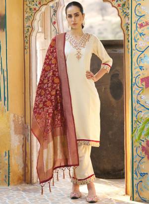 Looking These Beautiful Readymade Suits With Dupatta.These Suit is Fabricated On Top Are Silk Blend And Bottom Are Silk Blend And Banarasi Dupatta .Its Beautified With Designer Embroidery Work.
