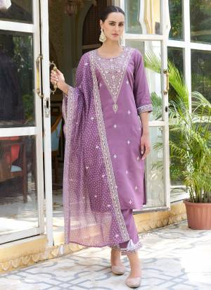 Looking These Beautiful Readymade Suits With Dupatta.These Suit is Fabricated On Top Are Silk Blend And Bottom Are Silk Blend And Organza Dupatta .Its Beautified With Designer Embroidery Work.