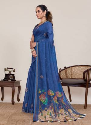 Garb This Party Wear Saree Paired With Blouse.This Saree And Blouse Are Linen Silk Fabric With Woven Jari Border Designer With Printed With Mirror Hand Work. Buy This Pretty Saree Now.