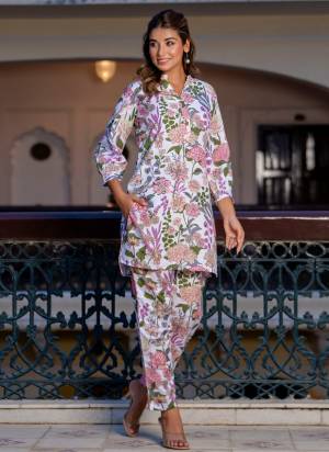 Attractive These Beautiful Party Wear Readymade Top With Bottom.These Dress is Fabricated On Top And Bottom Are Cotton Blend.Its Beautified With Designer Printed.