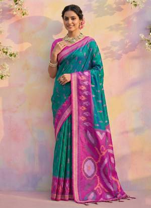 Attractive These Fastive And Party Wear Saree in Fine Colored.These Saree And Blouse is Fabricated On Soft Silk.Its Beautified With Weaving Designer.