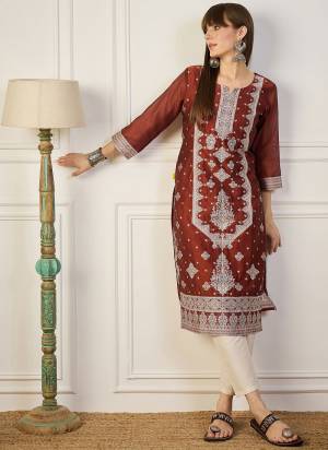 Garb These Beautiful Looking Readymade Kurti.These Kurti Fabricated On Cotton Silk.Its Beautified With Woven Designer.