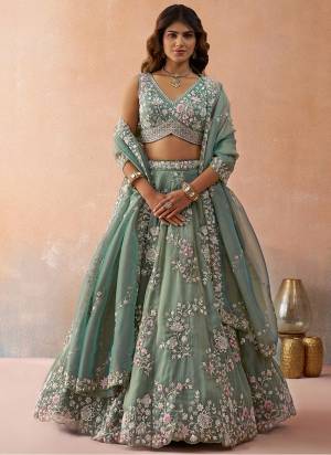  Looking This Party Wear Fine Color Fancy Heavy Designer Choli And Lahenga Fabriced On Tissue And Dupatta Tissue In Fabricated Beautified With Attrective Designer Beads,Sequance Embroidery Work. Buy Now.