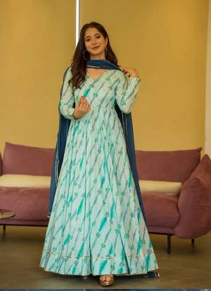 Attrective Looking These Beautiful Looking Readymade Long Gown With Dupatta.These Gown Are Rayon Fabricated With Georgette Dupatta.Its Beautified With Designer Digital Printed.