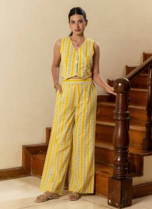 Attrective These Beautiful Looking Readymade Top With Bottom.These Top And Bottom Fabricated On Cotton.Its Beautified With Designer Printed.