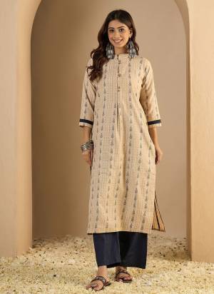 Attractive These Beautiful Party Wear Readymade Top With Bottom.These Dress is Fabricated On Top And Bottom Are Cotton.Its Beautified With Woven Designer.