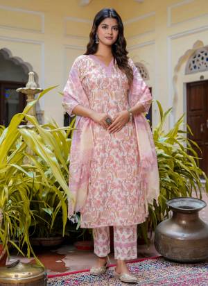 Looking These Beautiful Readymade Suits With Dupatta.These Suit is Fabricated On Top Are Cotton Blend And Bottom Are Cotton Blend And Kota Checks Dupatta .Its Beautified With Designer Floral Printed.