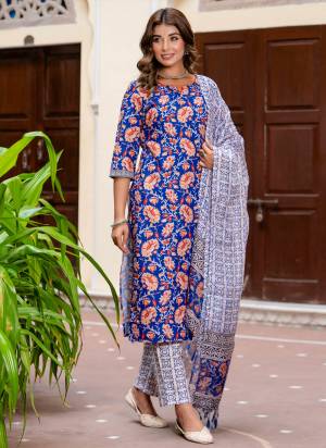 Looking These Beautiful Readymade Suits With Dupatta.These Suit is Fabricated On Top Are Cotton Blend And Bottom Are Cotton Blend And Kota Checks Dupatta .Its Beautified With Designer Floral Printed.