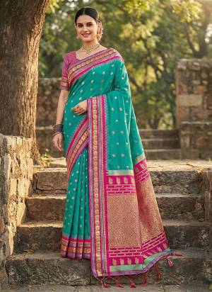 Garb These Fastive And Party Wear Saree in Fine Colored.These Saree And Blouse is Fabricated On Soft Silk.Its Beautified With Woven Jacquard Designer.