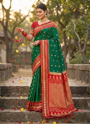 Garb These Fastive And Party Wear Saree in Fine Colored.These Saree And Blouse is Fabricated On Soft Silk.Its Beautified With Woven Jacquard Designer.