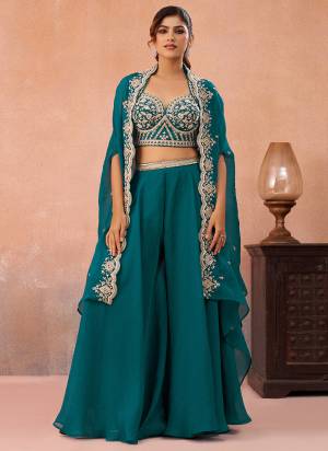 Looking These Beautiful Looking Party Wear Readymade Indo Western Crop Top ,Plazzo With Jacket.These Top Are Organza And Bottom is Fabricated On Organza And Organza Jacket.Its Beautified With Heavy Designer Embroidery,Beads,Stone Work.