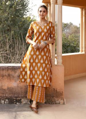 Attrective These Beautiful Looking Readymade Top With Bottom.These Top And Bottom Fabricated On Cotton.Its Beautified With Designer Printed.