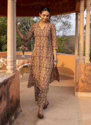 Attrective These Beautiful Looking Readymade Top With Bottom.These Top And Bottom Fabricated On Cotton.Its Beautified With Designer Printed.