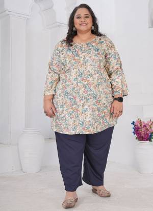 Attrective These Beautiful Looking Readymade Big Size Shot Kurti.These Kurti is Fabricated On Rayon Slub.Its Beautified With Designer Printed.