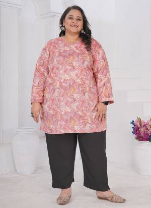 Attrective These Beautiful Looking Readymade Big Size Shot Kurti.These Kurti is Fabricated On Rayon Slub.Its Beautified With Designer Printed.