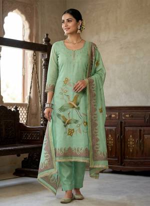 Attractive These Suit in Fine Colored Pair With Bottom And Dupatta.These Top Are Lilen Cotton And Dupatta Are Fabricated On Lilen Cotton Pair With Rayon Bottom.Its Beautified With Designer Printed, Hand Work.