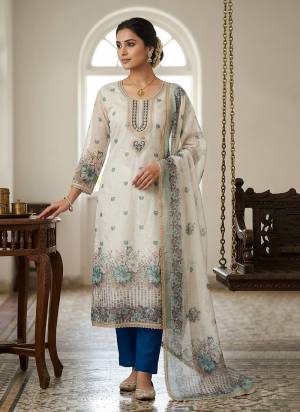 Attractive These Suit in Fine Colored Pair With Bottom And Dupatta.These Top Are Lilen Cotton And Dupatta Are Fabricated On Lilen Cotton Pair With Rayon Bottom.Its Beautified With Designer Printed, Hand Work.