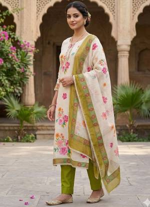 Attractive These Suit in Fine Colored Pair With Bottom And Dupatta.These Top Are Lilen Cotton And Dupatta Are Fabricated On Lilen Cotton Pair With Rayon Bottom.Its Beautified With Designer Printed, Hand Work.