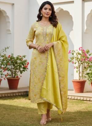 Garb These Suit in Fine Colored Pair With Bottom And Dupatta.These Top Are Modal Silk And Dupatta Are Fabricated On Nazmin Pair With Rayon Bottom.Its Beautified With Designer Printed, Hand Work.